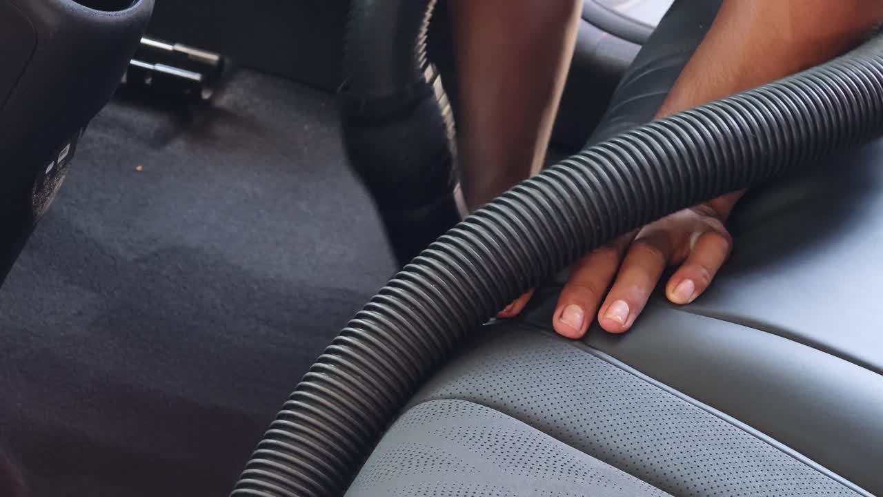 пылесос для внутренних помещений автомобилей