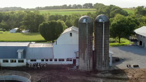 Close-up-aerial-truck-shot-of-rural-America