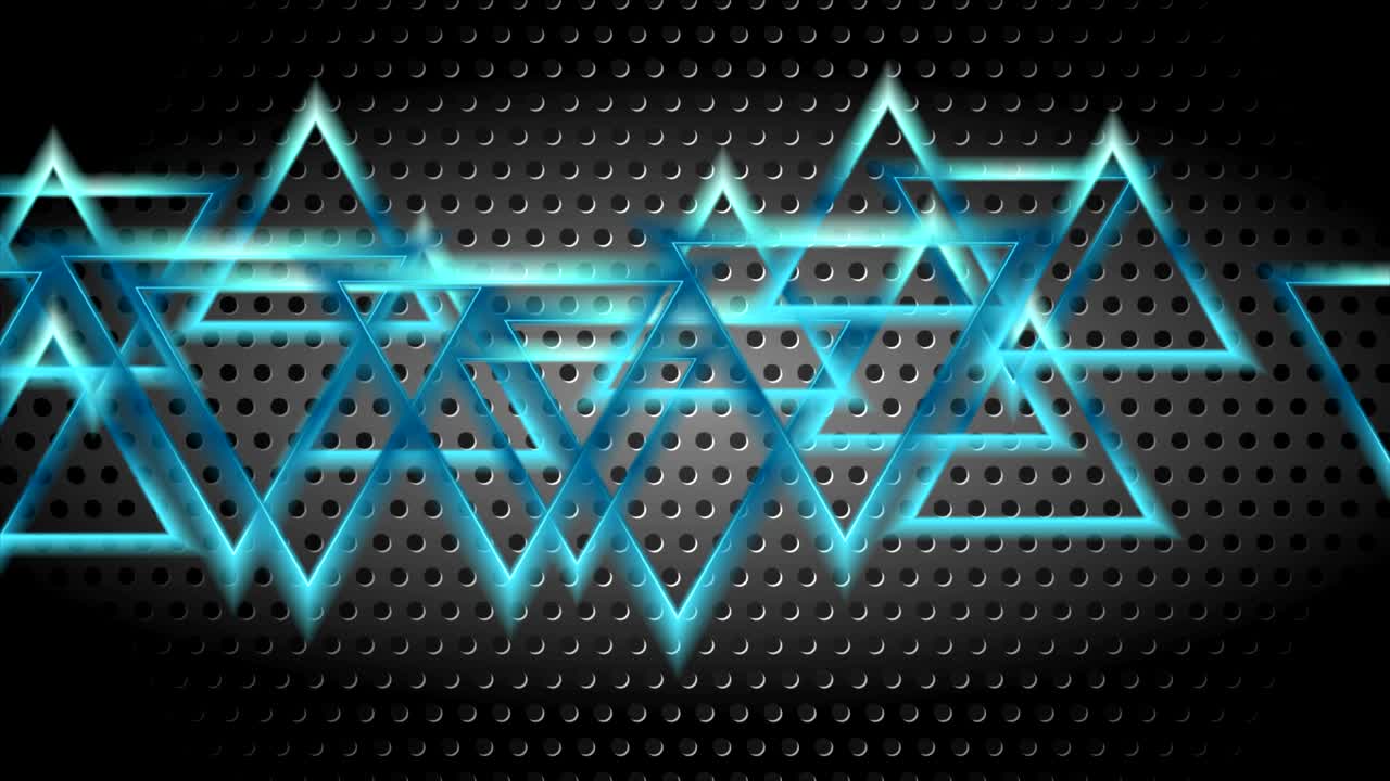 triángulos brillantes en movimiento en fondo perforado oscuro
