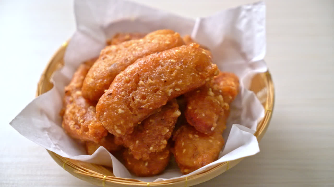 참깨 튀김 바나나 - 태국 음식 스타일