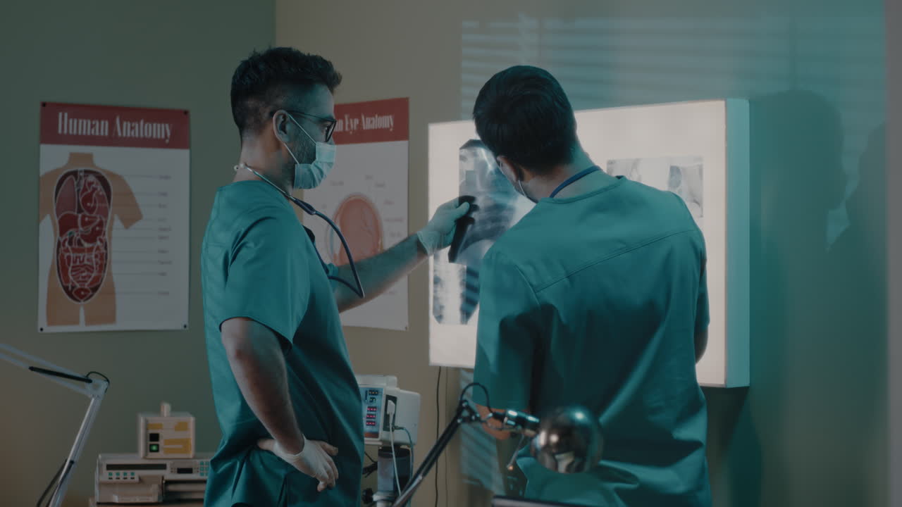 Doctors reviewing an X-Ray