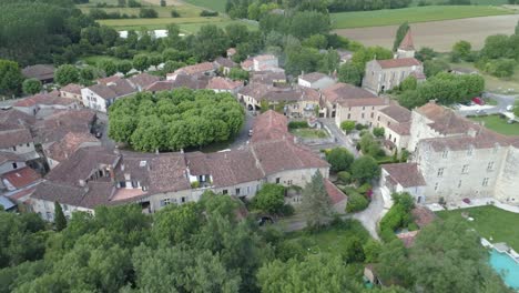 fourcès back travelling, dordogne, labelled les plus beaux villages de france