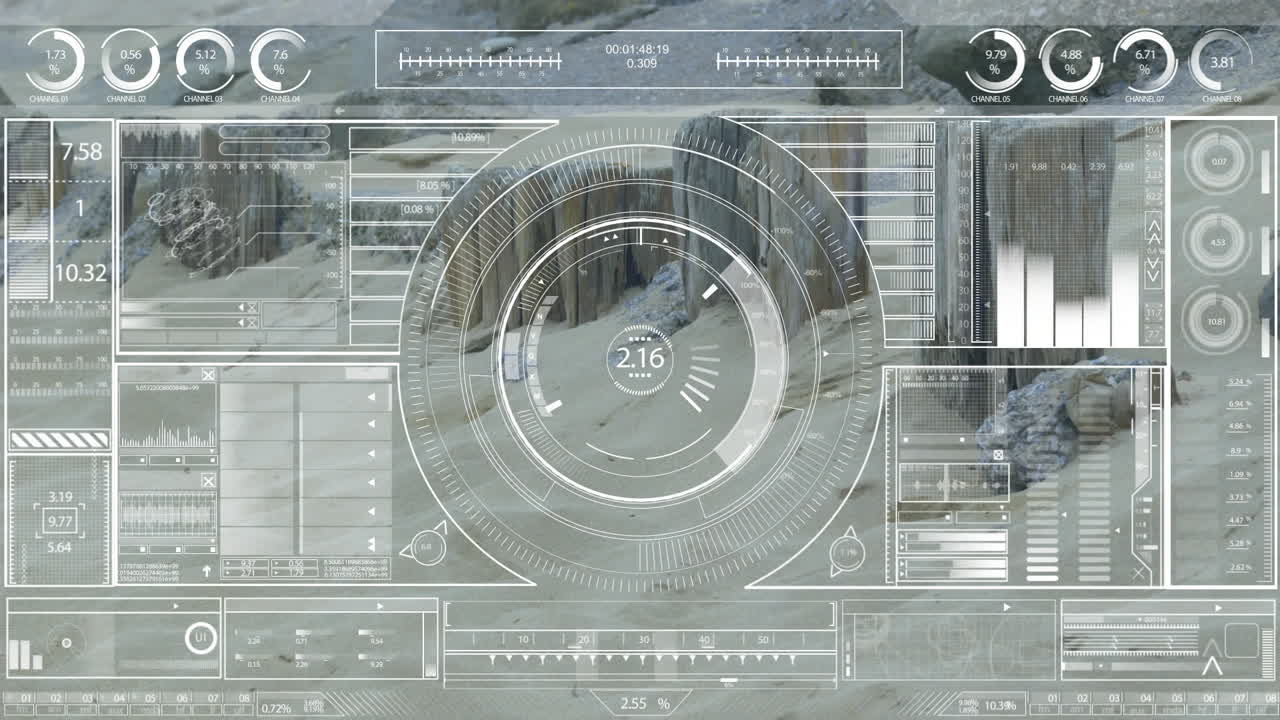 animación de interfaz de datos futurista sobre escena de calle urbana con personas caminando