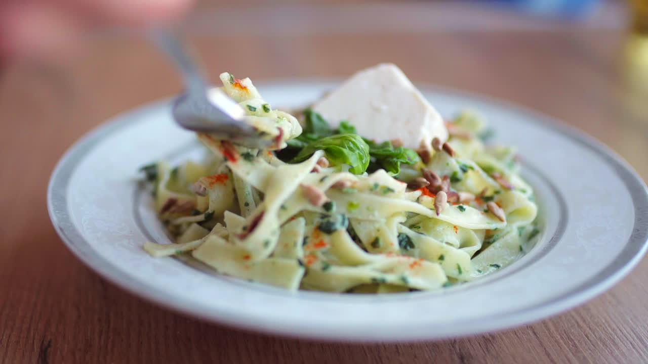 채식 파스타 시금치