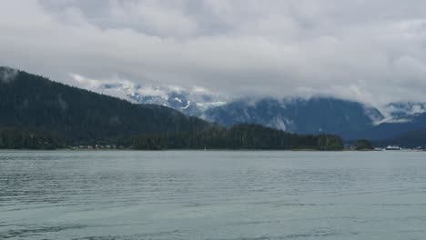 Navegando-De-Regreso-A-Juneau,-Alaska.