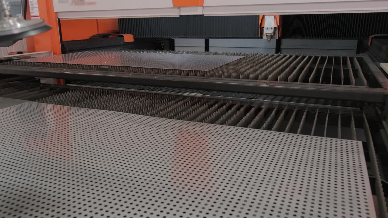 Industrial Modern CNC Laser cutting machine