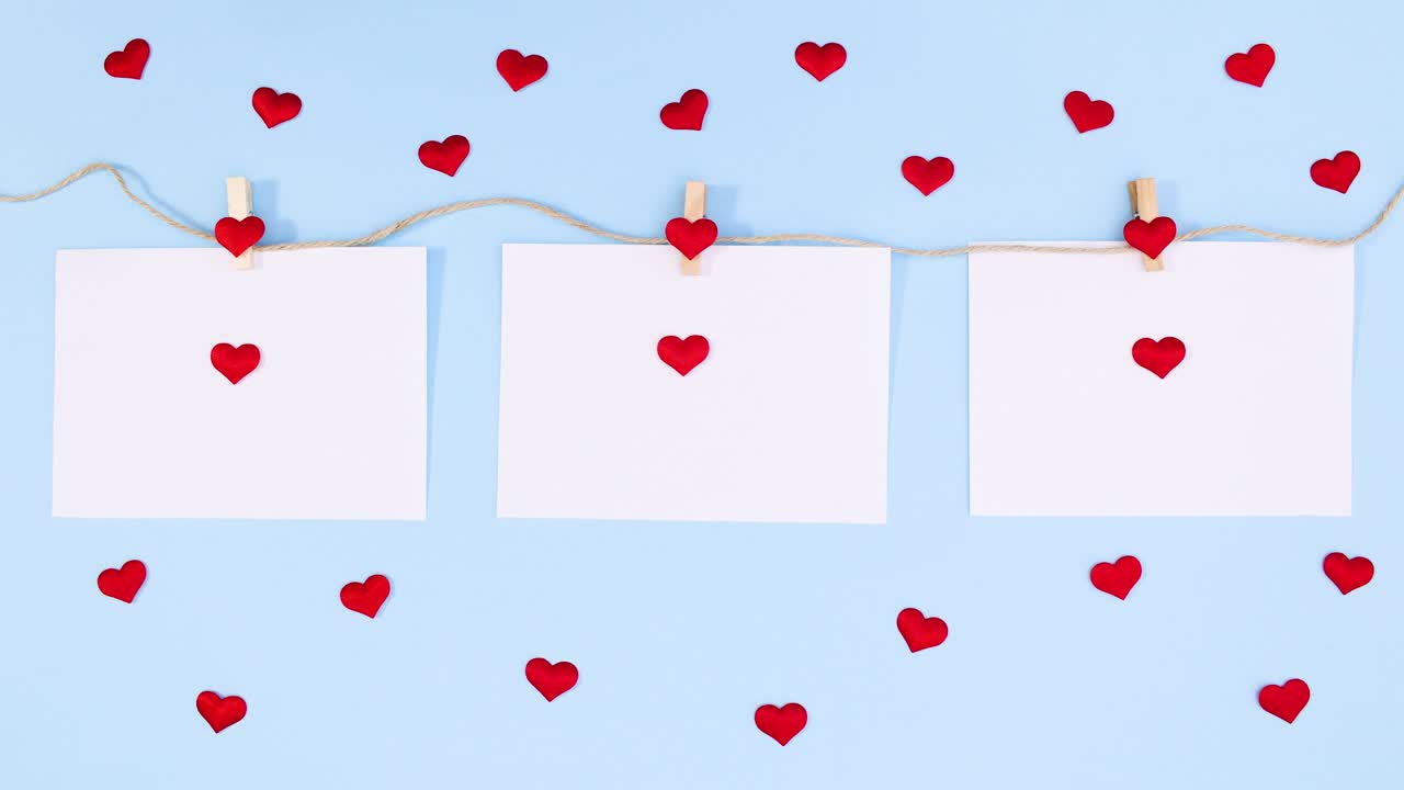 심장은 파란색 테마의 종이와 종이 주변에 나타납니다. 움직임을 멈추십시오.