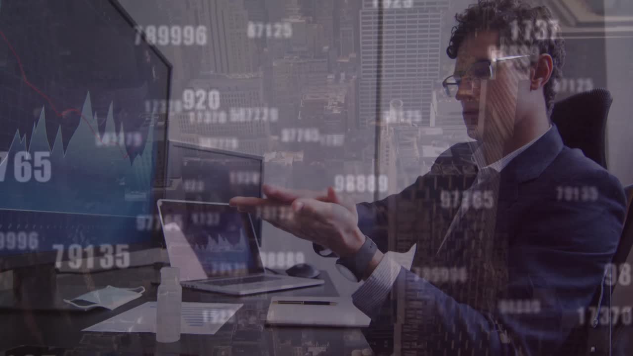 animación del paisaje urbano y procesamiento de datos sobre empresario caucásico desinfectando manos