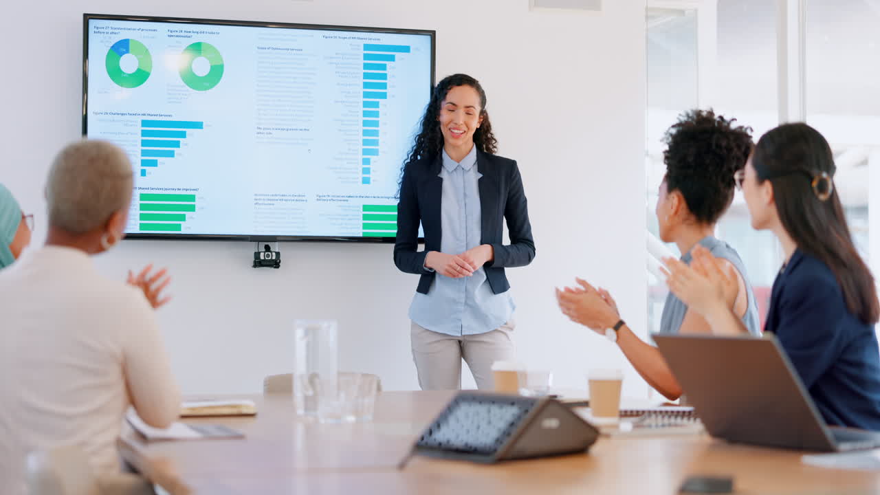 mujer negra, éxito de presentación
