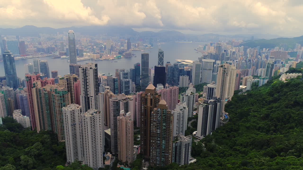 aerial de hong kong desde el pico