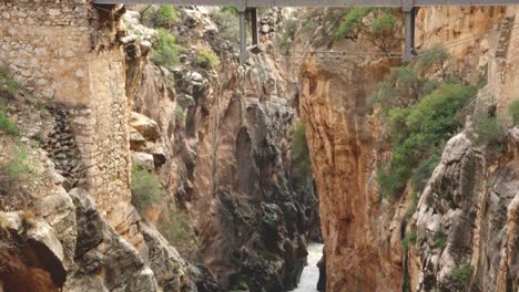 video of the river moving through caminito del rey gorge