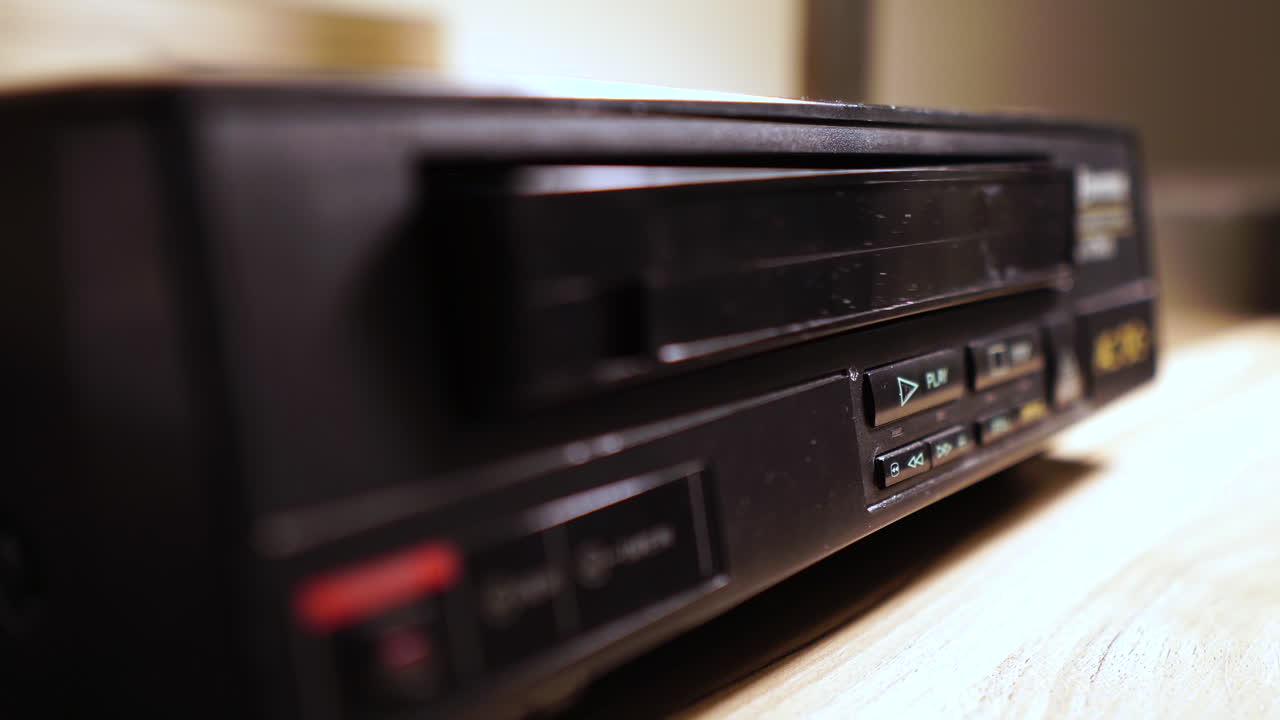 cinta de cassette de video vhs, detención y expulsión del reproductor de video