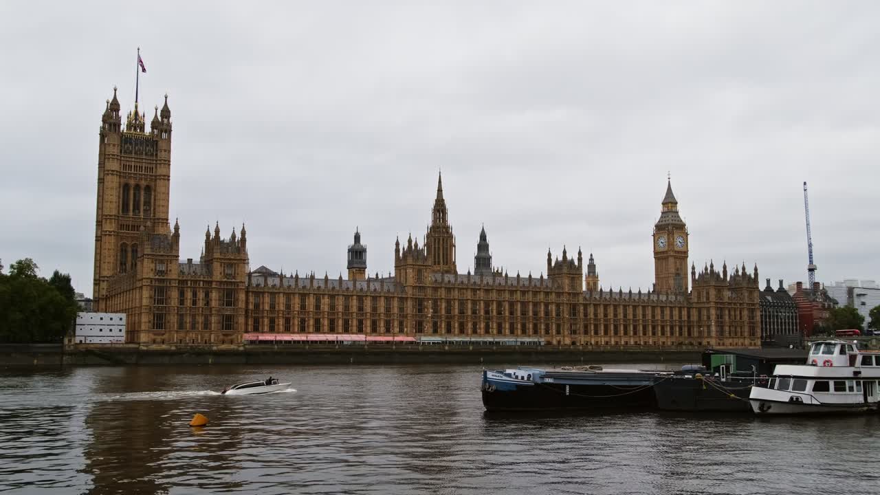 Palace of Westminster and Big Ben in London
