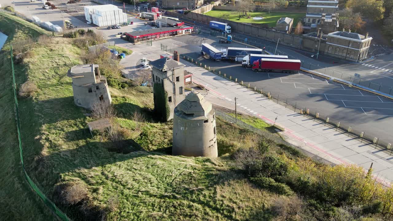 sheerness de la batería del bastión del centro ww2, imágenes de drones de kent uk