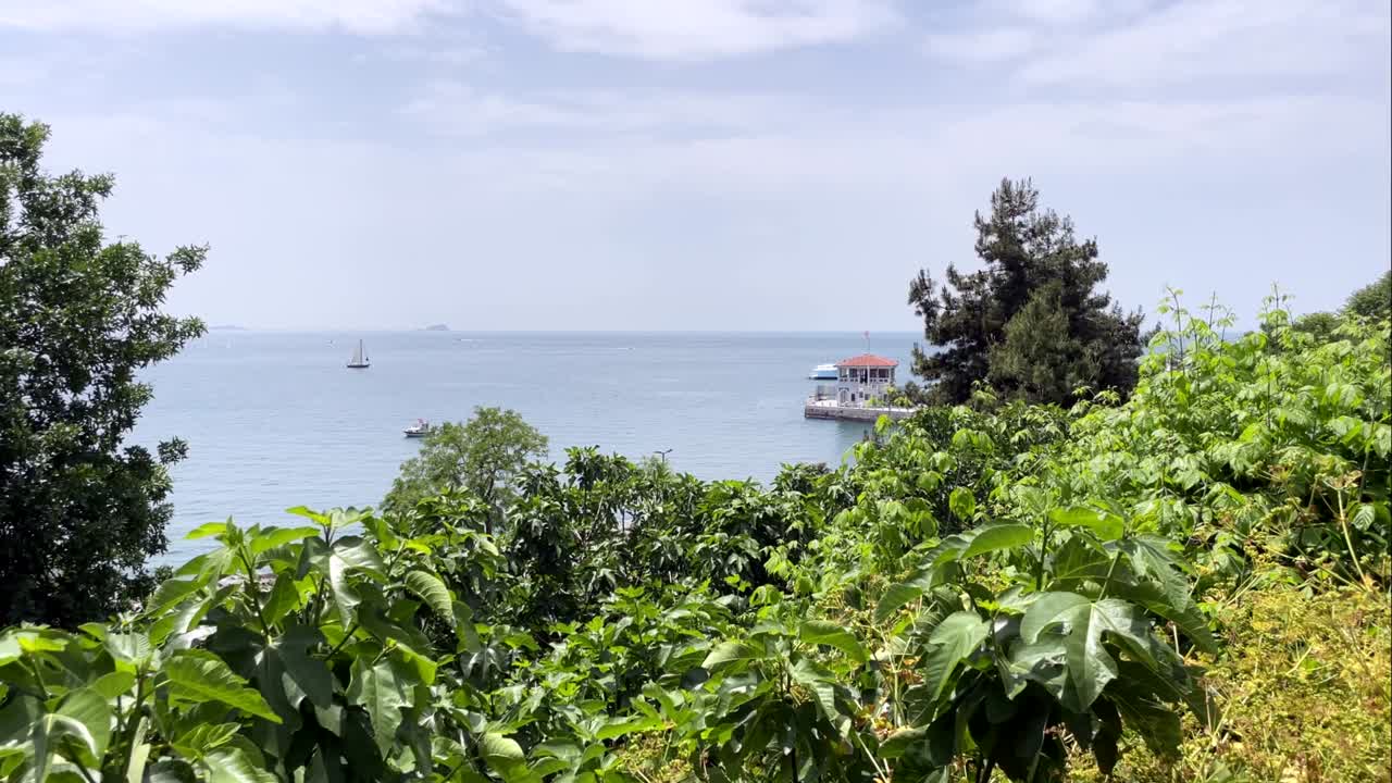 모다 지구에서 마르마라 바다 전망