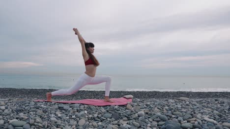 yoga en la playa