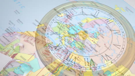 animación del reloj sobre el mapa del mundo con copmass