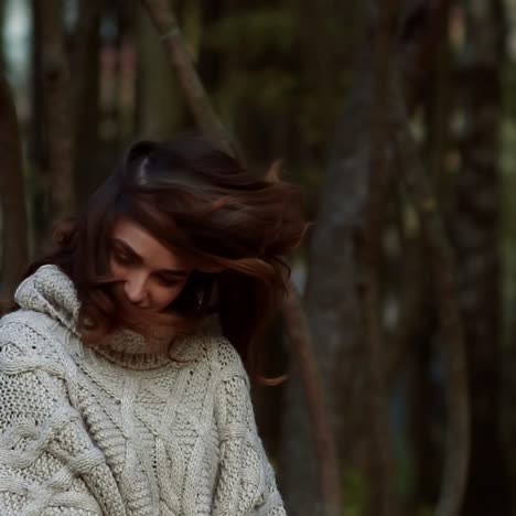 autumn woman in autumn park