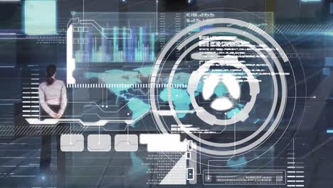 Animación-De-Escaneo-De-Alcance-Y-Procesamiento-De-Datos-Sobre-Una-Empresaria-Caucásica