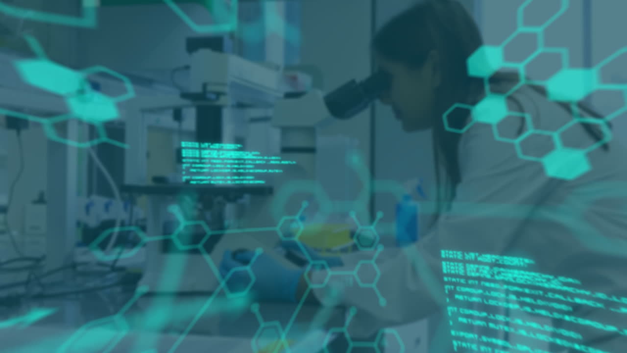 실험실에서 아시아 여성 과학자에 대한 과학 데이터 처리의 애니메이션