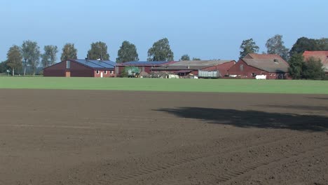 Modern-farm-in-northern-part-of-Germany-near-Vechta