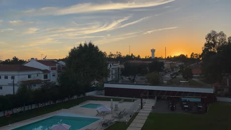 video de lapso de tiempo de la puesta de sol en lisboa