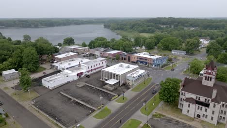 Downtown-Cassopolis,-Michigan-with-drone-video-moving-forward-at-an-angle