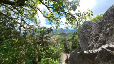 Verteidigungsmauern-Auf-Dem-Berg-Titan-In-San-Marino