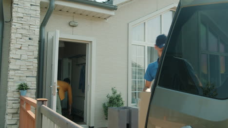 package delivery at home