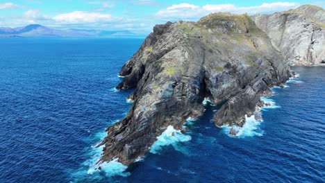 irlanda lugares épicos paisaje belleza salvaje cabezas de ovejas península oeste corcho y faro paisaje dramático