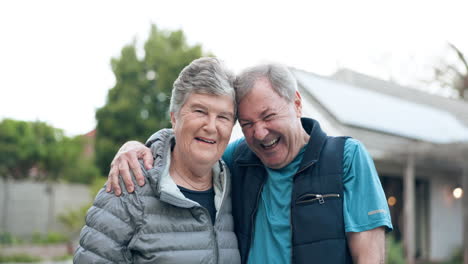 Happy,-old-couple-and-portrait-with-new-house