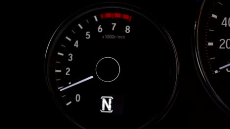 marca alrededor del coche.