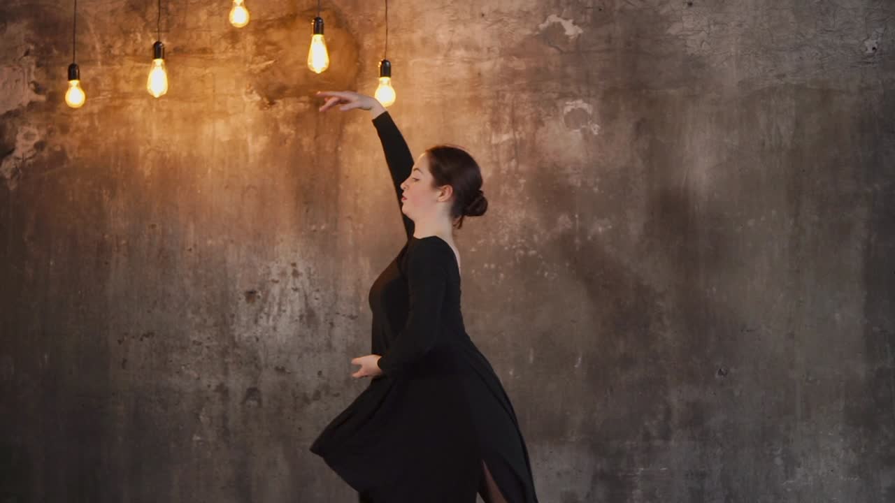 bailarina de ballet en un estudio