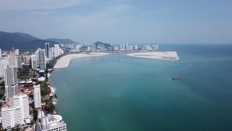 Aerial-view-Gurney.-Background-is-reclamation-island