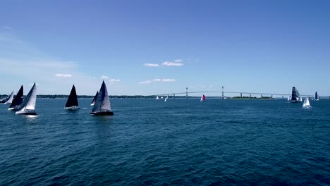 12-Meter-Regatta-Des-New-York-Yacht-Club-In-Newport,-Rhode-Island,-Juli-2019