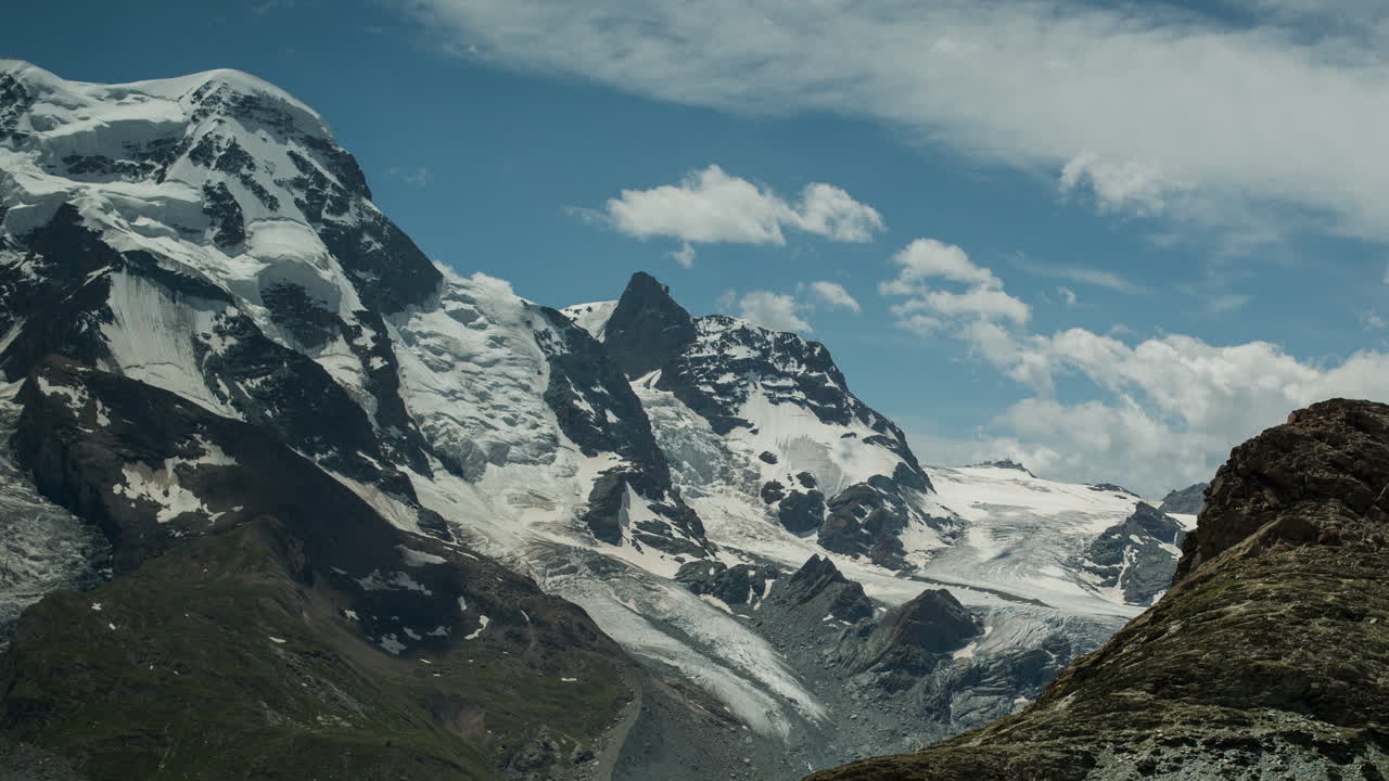 호른 등산객 4k 04