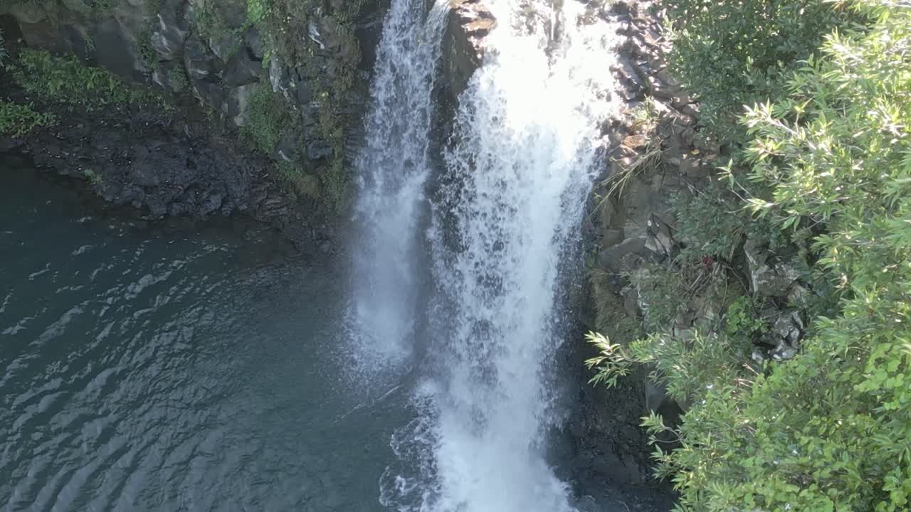 Mauritius - Ebene - Minissy Waterfall - revealing the waterfall