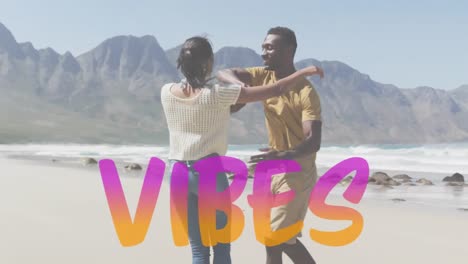 animación de la palabra vibra en rosa y naranja sobre una pareja feliz bailando en la playa