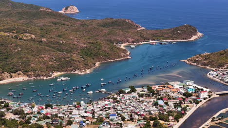 Beautiful Travel Destinations In Vietnam: Vinh Hy Bay And Nui Chua National Park Is One Of The Best Kept Secrets For Adventure Seekers And Outdoor Enthusiasts Traveling To Southeast Asia.
