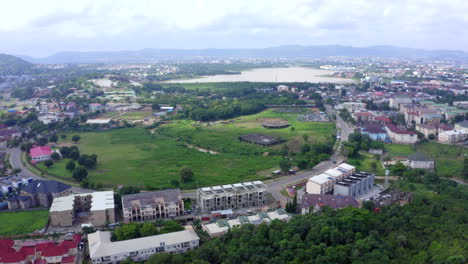 Aufnahme-Der-Stadt-Abuja-Mit-Guter-Straße-Und-Schöner-Aussicht