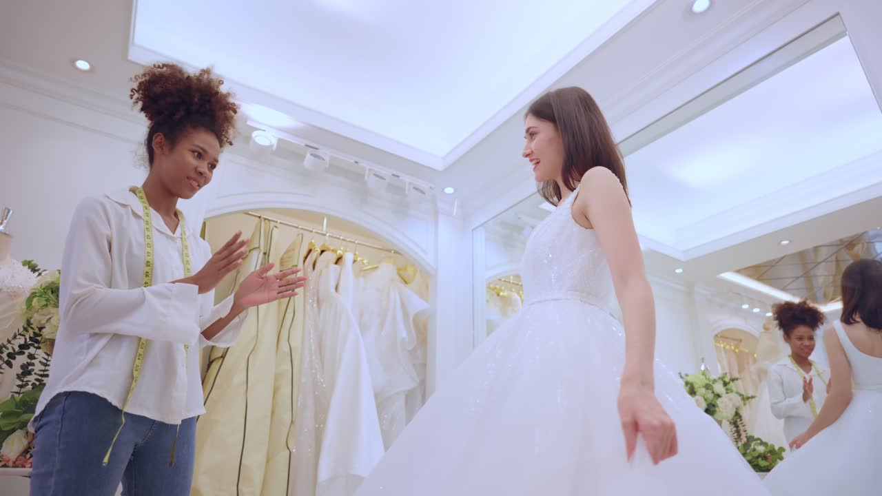 웨딩 드레스 조정