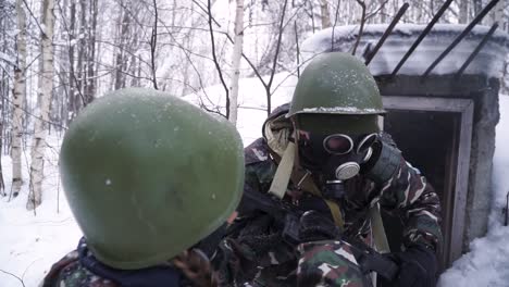 russian soldiers in winter military operation