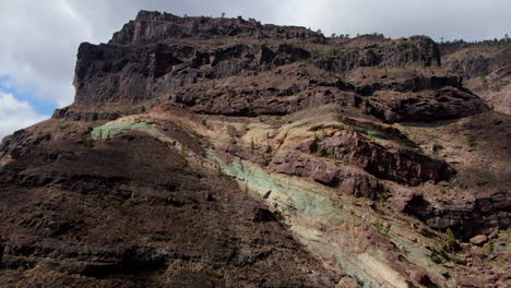 Fantástica-Toma-Panorámica-Aérea-Sobre-La-Fuente-De-Los-Azulejos