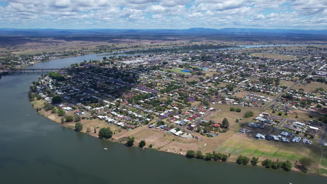 ciudad de grafton en la llanura de inundación del río clarence en la región de los ríos del norte de nueva gales del sur, australia