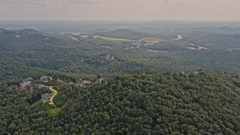 Vineyard-Mountain-Georgia-Luftbild-V1-Drohne-Fliegt-Umher-Und-Zeigt-Wunderschöne-Wasserreservoirs-Und-Flusssysteme,-Die-Sich-über-Die-Berglandschaft-Des-Lake-Allatoona-Und-Des-Etowah-River-Bei-Emerson-Erstrecken-–-August-2021