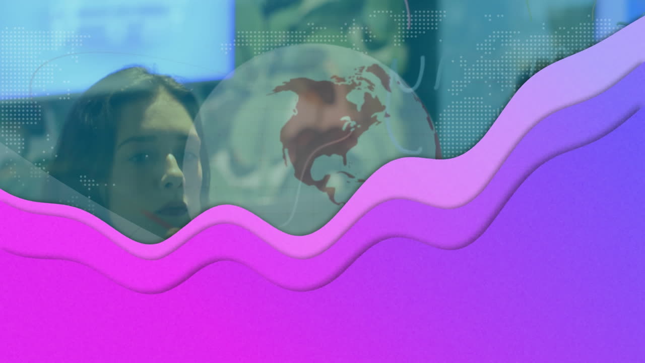 animación del globo y procesamiento de datos sobre la escritura de una mujer de negocios en una pantalla de vidrio