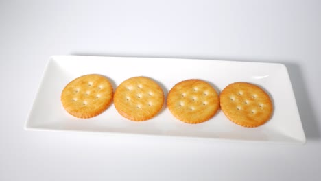 round cracker