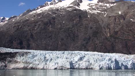 Vista-Cercana-Del-Glaciar-Margerie-En-Un-Día-Soleado-En-Alaska