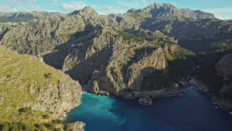 Canyon-Of-Torrent-de-Pareis-And-Sa-Calobra-Beach---Scenic-Attraction-In-Mallorca,-Spain