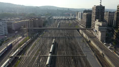 Cinematic-Establishing-Shot-of-Central-Rail-Station-in-Zurich,-Switzerland